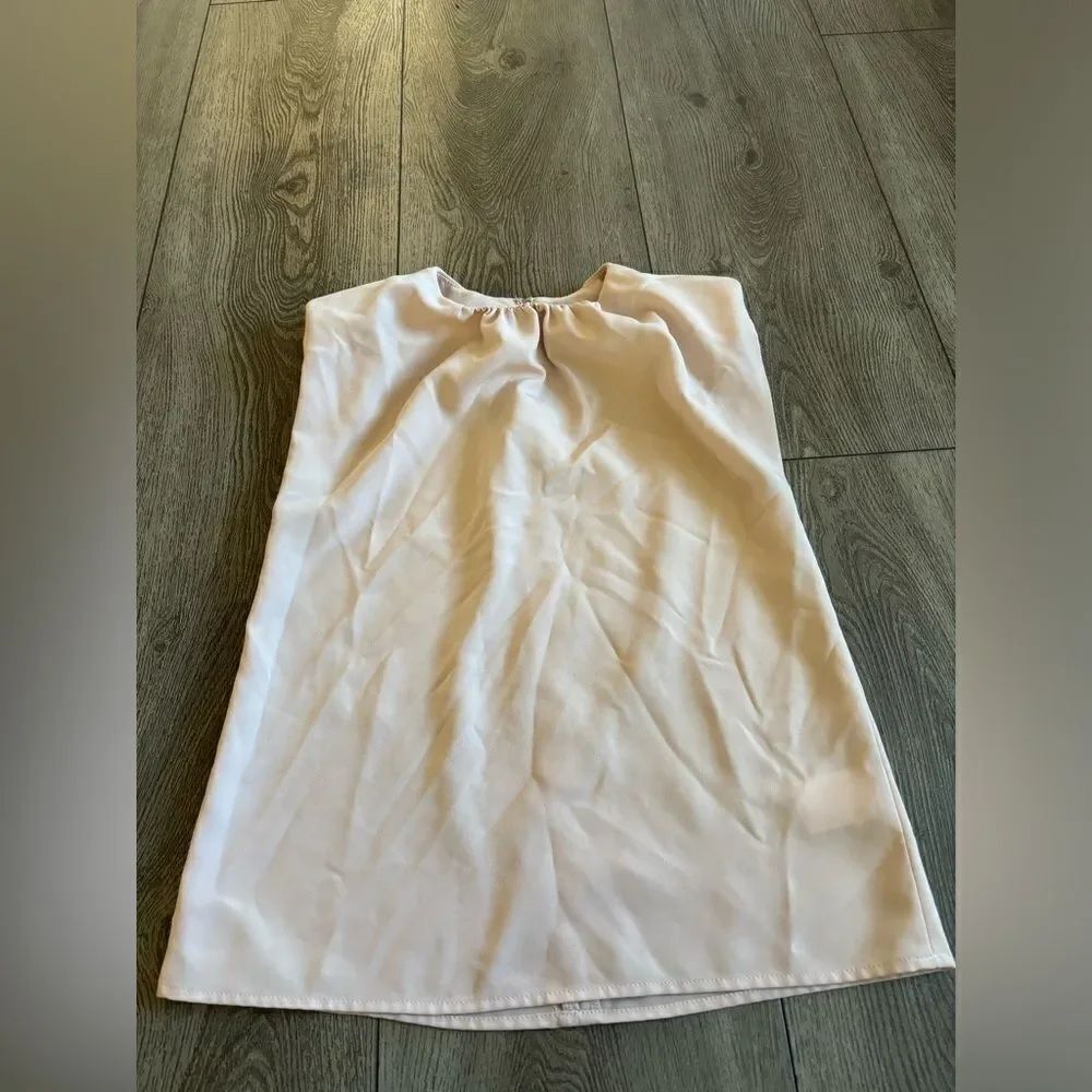 Express woman’s used tank top color rose
